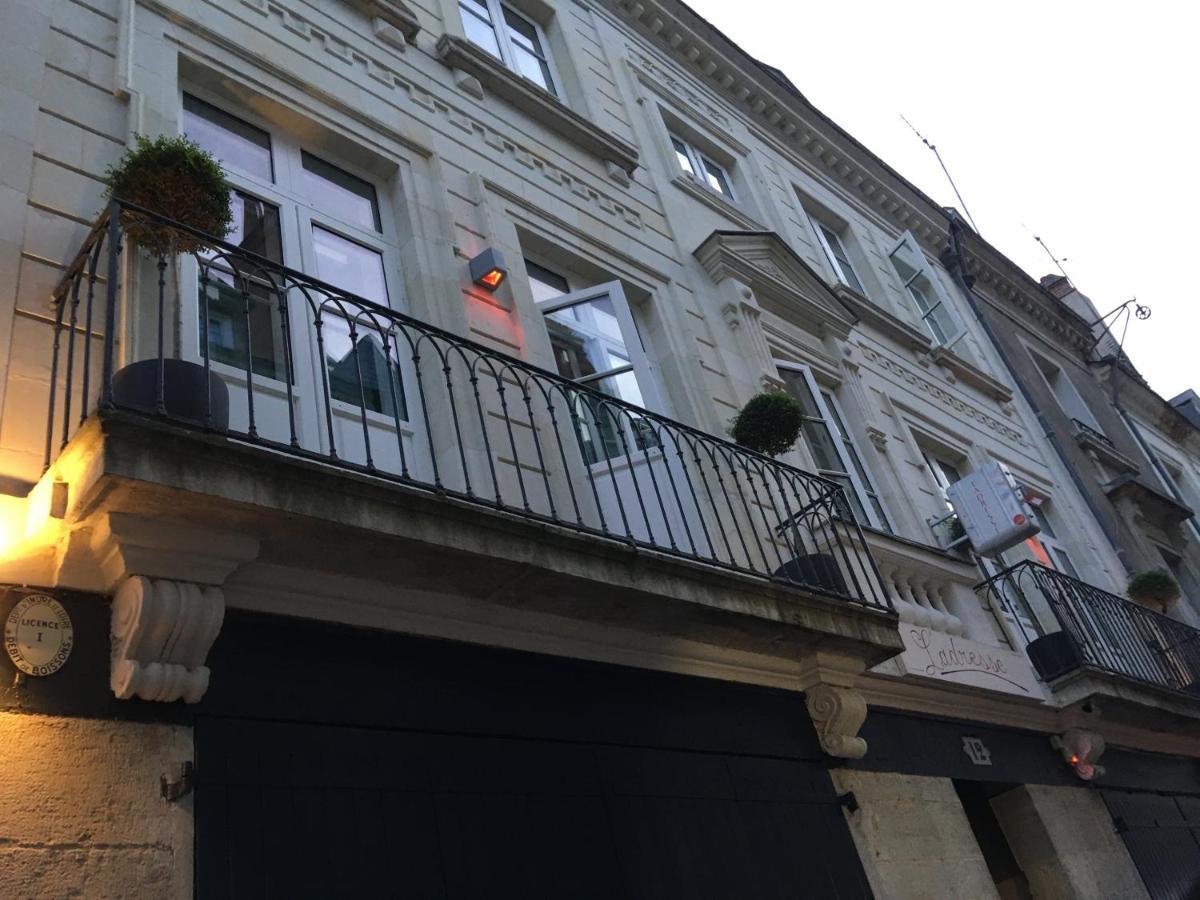 L'adresse 2* Tours